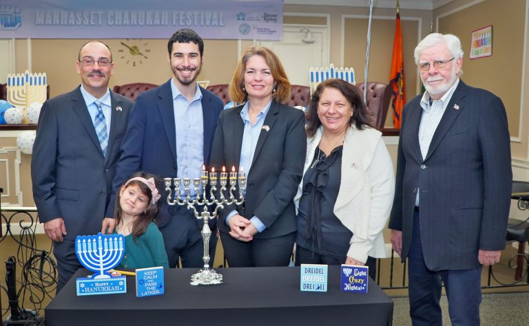 North Hempstead hosts annual Hanukkah festival