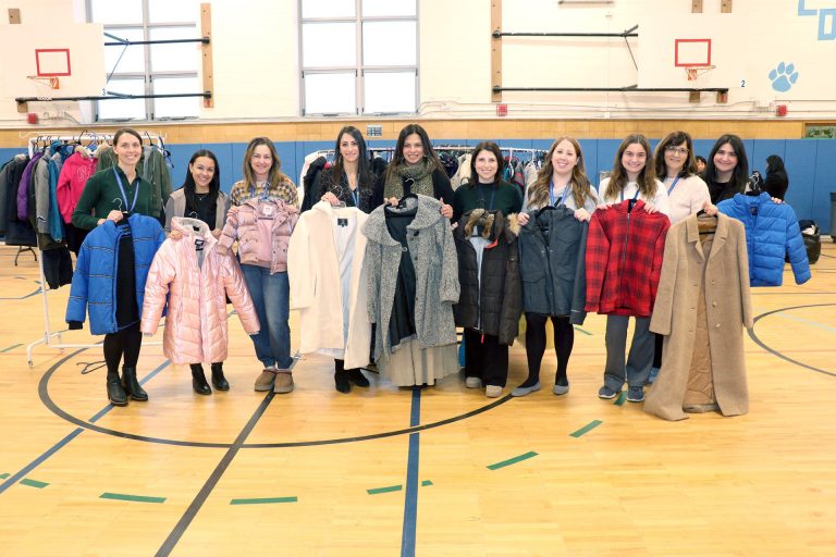 Coat distribution event provides warmth this winter season Coat distribution event provides warmth this winter season