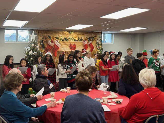 Road School sings to New Hyde Park seniors