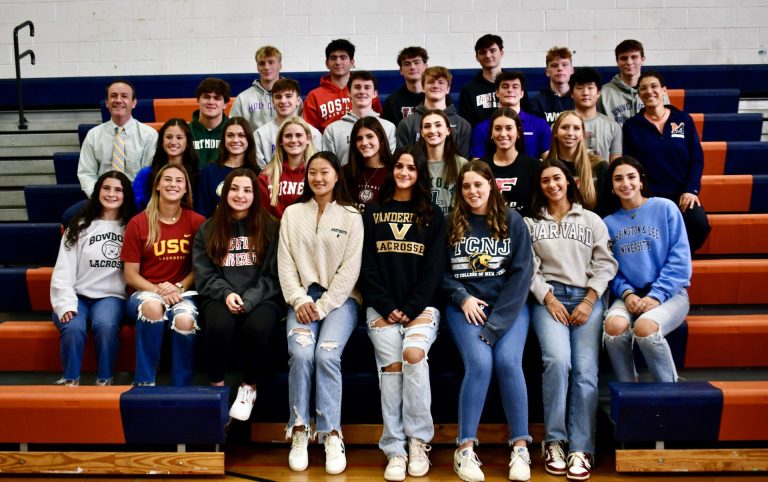 27 Manhasset seniors commit to college teams