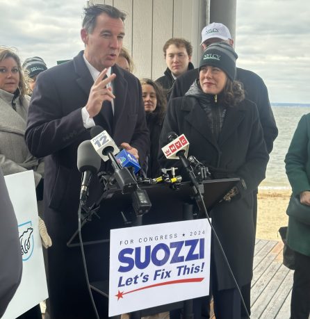 Tom Suozzi