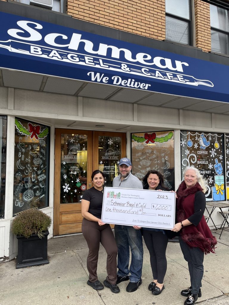 Schmear Bagel & Café receives grant for new signage Schmear Bagel & Café receives grant for new signage