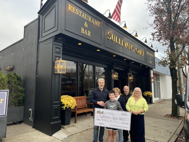 Sullivan’s Quay receives a grant for façade improvements Sullivan’s Quay receives a grant for façade improvements