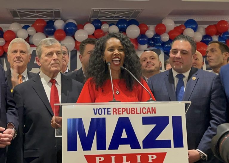 Suozzi-Mazi tally shows voter shifts as portion of G.N. goes ruby red, Dem captures independents, cracks GOP areas Suozzi-Mazi tally shows voter shifts as portion of G.N. goes ruby red, Dem captures independents, cracks GOP areas