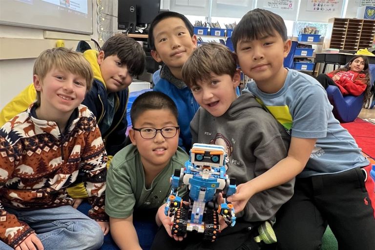 Robotics fun at Harbor Hill