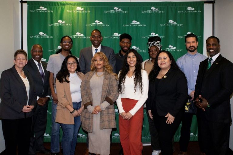 Lt. governor taps SUNY Old Westbury students for input on new Office of Service and Civic Engagement