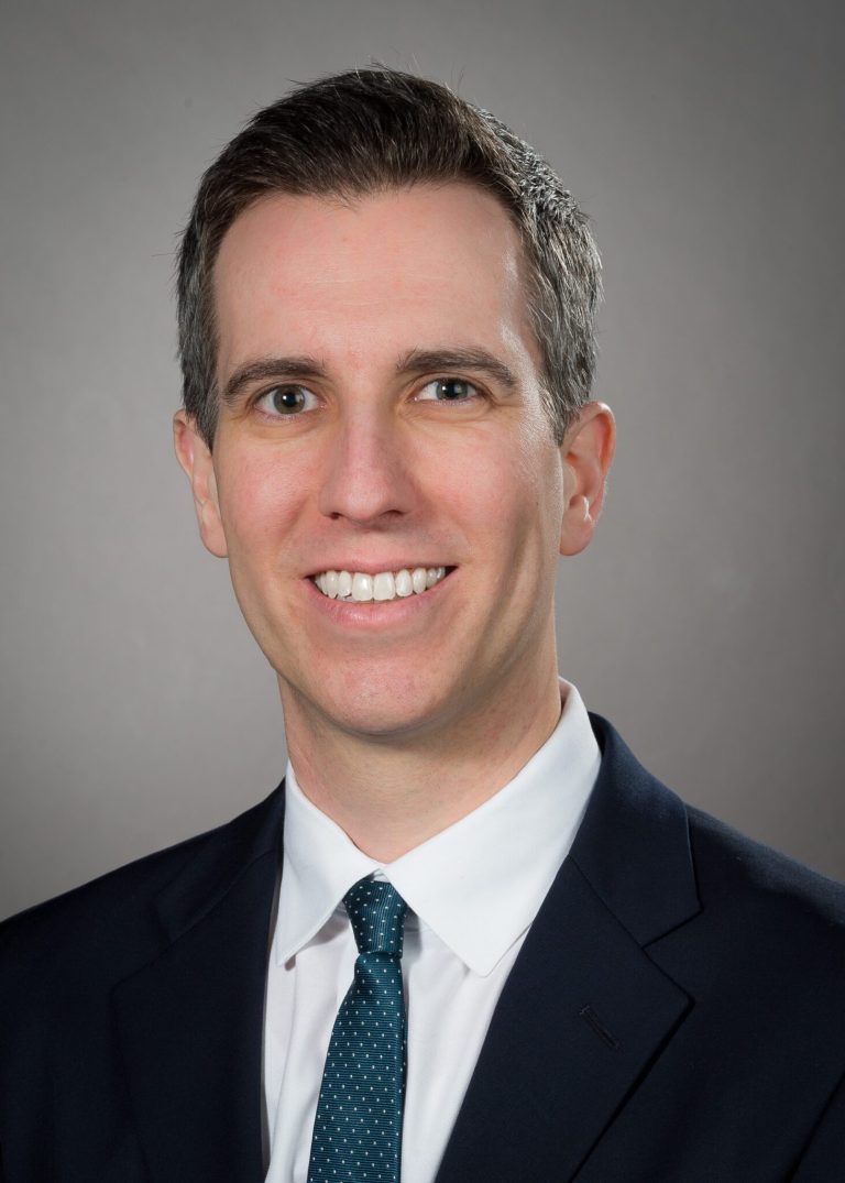  Zucker School of Medicine educator and Northwell Health Physician named 2024 Macy Foundation Faculty Scholar