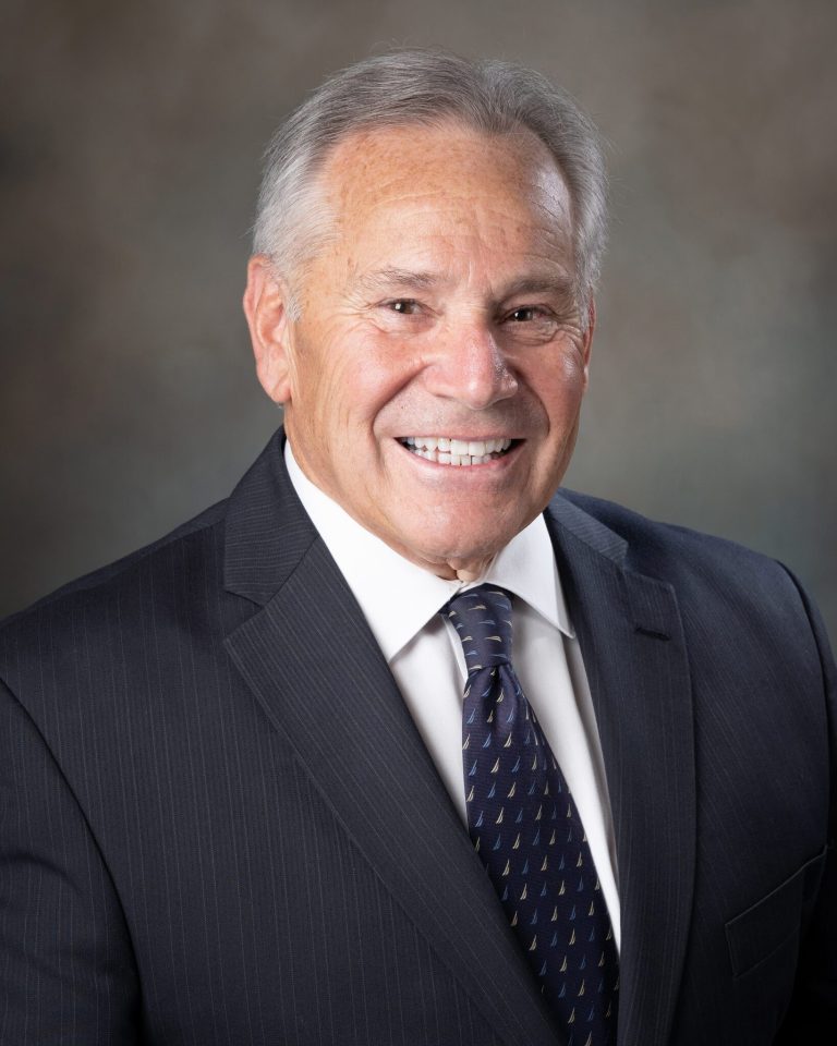 John Langone brings his team to  Daniel Gale Sotheby’s International Realty’s North Shore office
