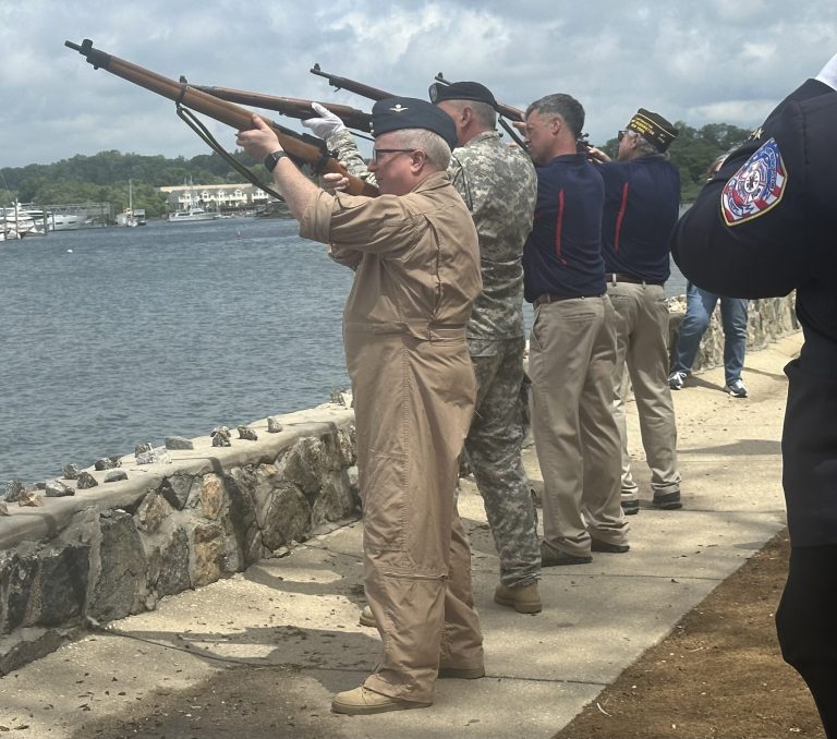 Port honors fallen soldiers at annual Memorial Day parade, ceremony Port honors fallen soldiers at annual Memorial Day parade, ceremony
