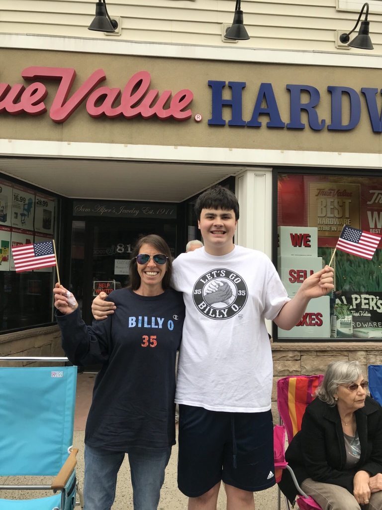 Free flags for Memorial Day Parade