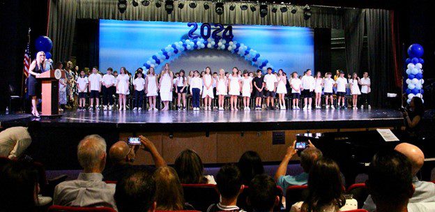 Roslyn fifth grade moving up ceremonies