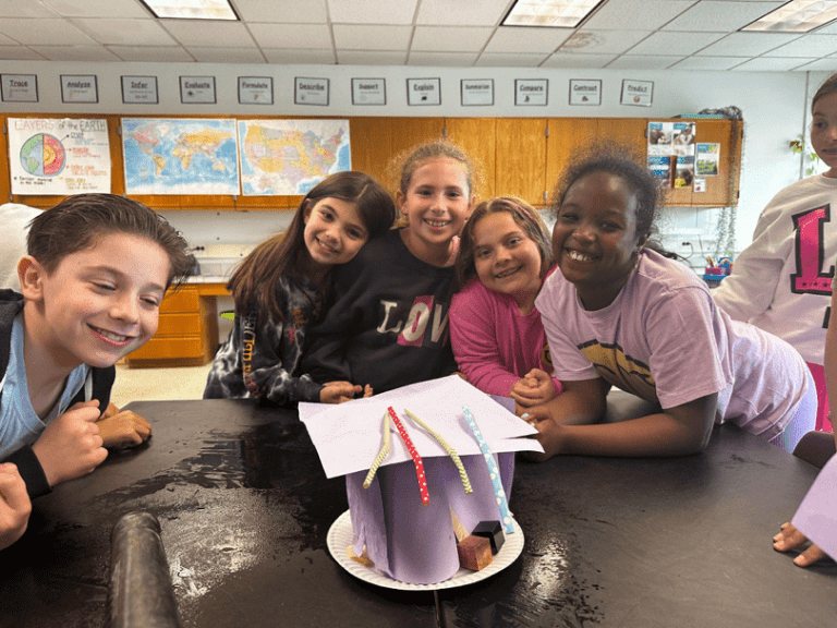 Harbor Hill students learn to weather a storm Harbor Hill students learn to weather a storm