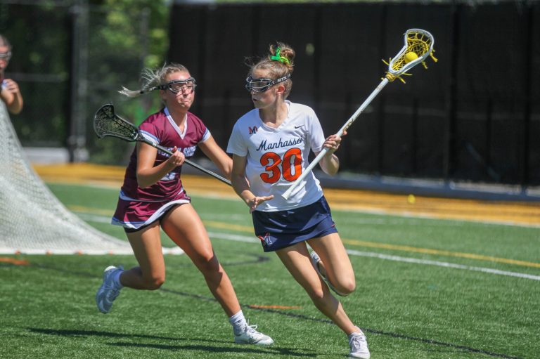 Manhasset girls lacrosse falls just short in try for 6th straight county crown