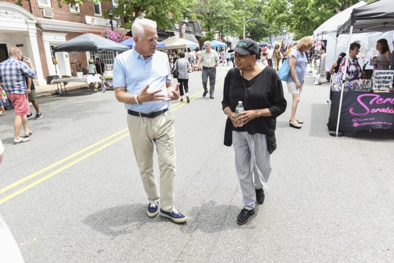 First-ever Gold Coast Book Fair  in Oyster Bay a success
