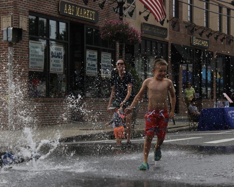 Manhasset’s Al Fresco celebrates newfound community tradition