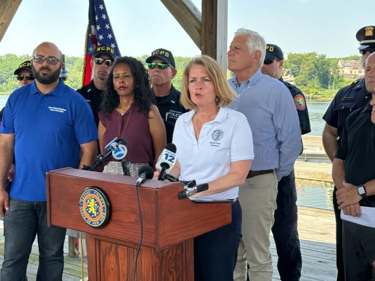 Blakeman, DeSena announce increased patrols to combat reckless boating Blakeman, DeSena announce increased patrols to combat reckless boating