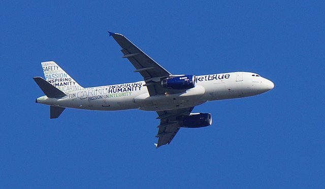 Suozzi, D’Esposito take lead in urging FAA to tackle air traffic concerns