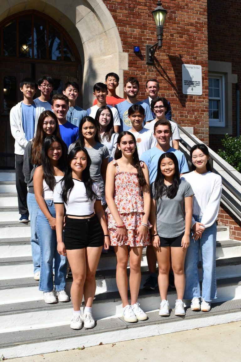 Eighteen Manhasset students named National Merit semifinalists