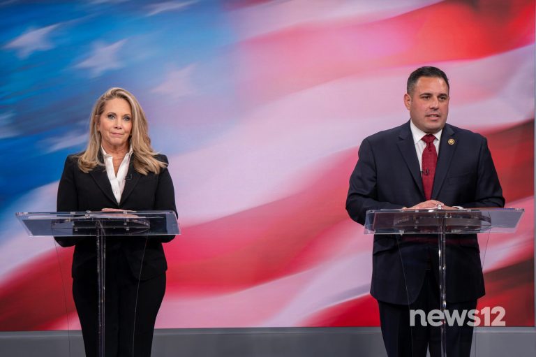 D’Esposito and Gillen meet on the debate floor once again