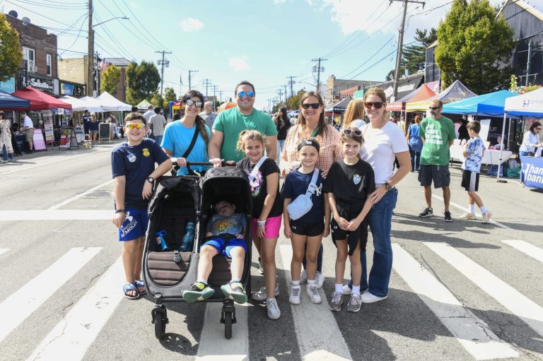 Hundreds attend annual Mineola Street Fair