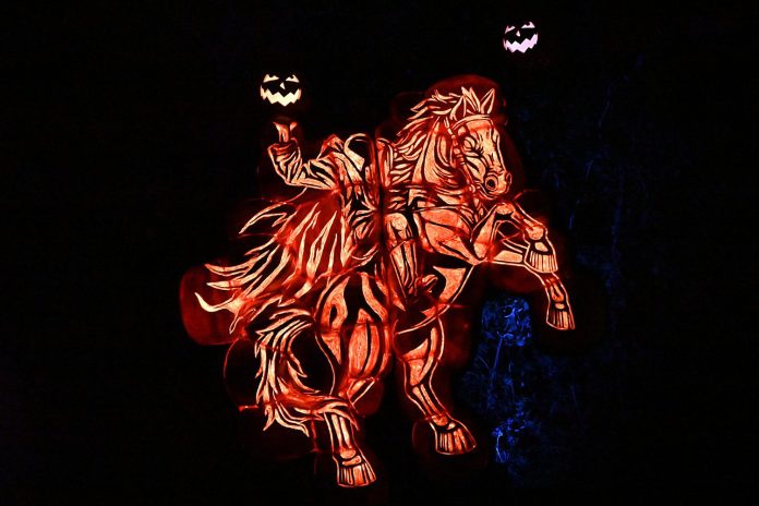 NC-OBVR Blaze_092922_057e2 (c) Karen Rubin